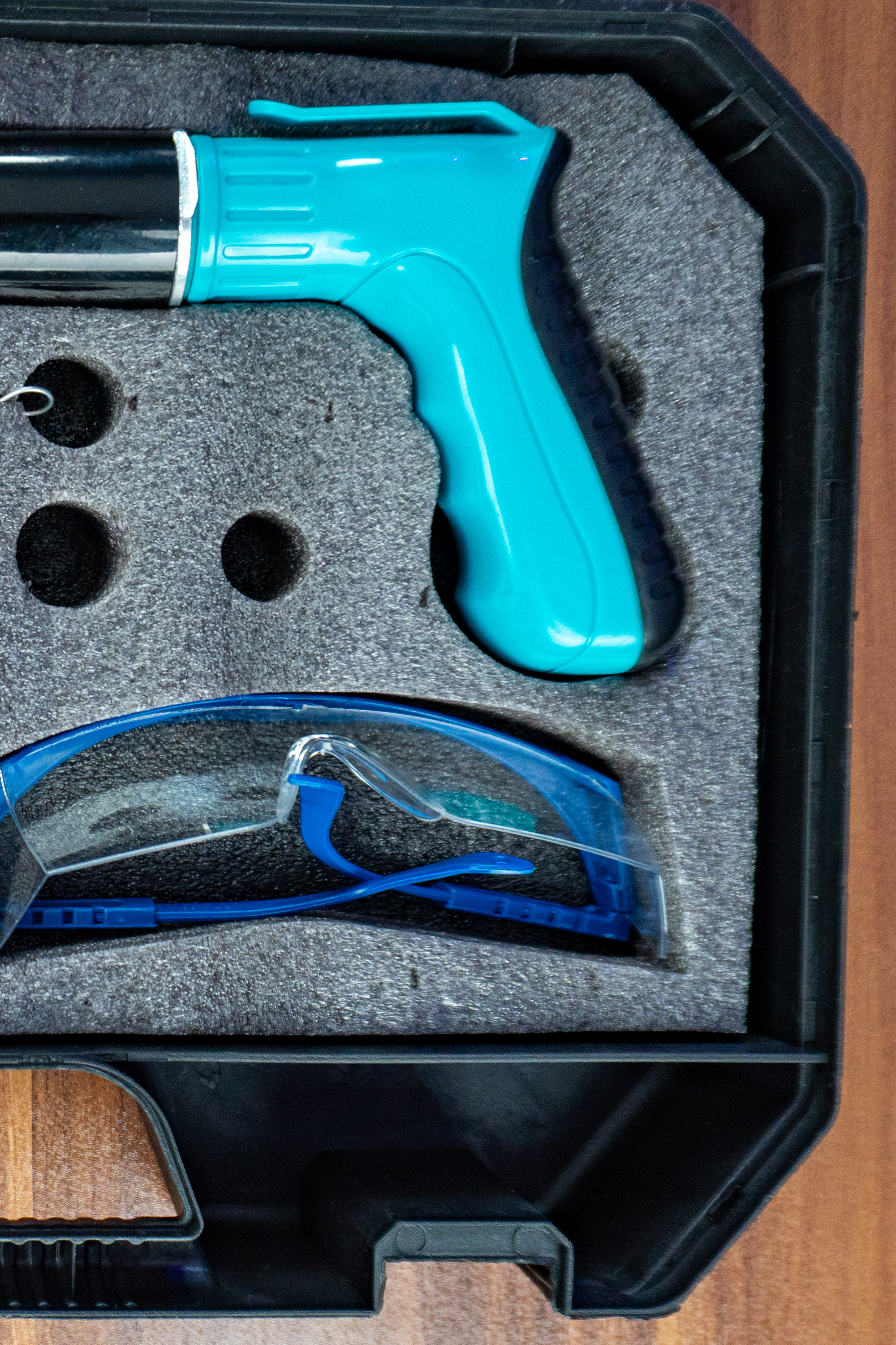 میخ‌کوب دستی Nail Shooter مدل NS-01 به‌همراه لوازم کامل